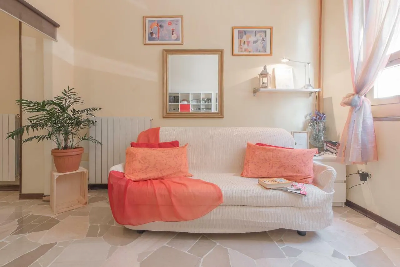 Apartment Pink21 Florence 0*,